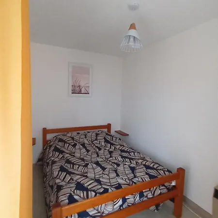 Proche Port Village Et Apartment